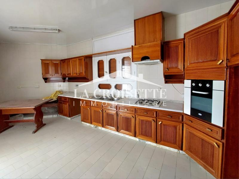 Villa S+6 à La Marsa